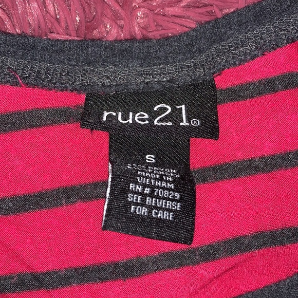 Rue21 long sleeve top - Picture 2 of 2